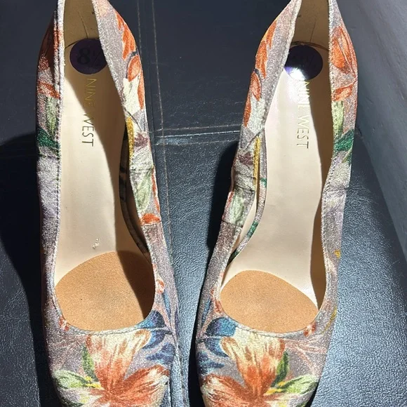 Beautiful flower multicolored round toe - Picture 5 of 8